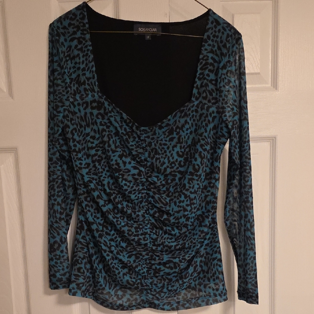 Sosandar Blue Leopard Print Mesh Top. Sweetheart Neckline. Size 8 (12 UK)